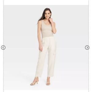 🆕👖High-Rise Ankle Cargo Pants - Cream